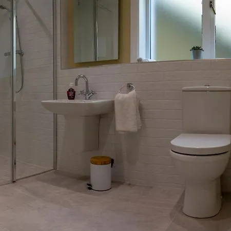 Semesterbostad Number 4 Longford