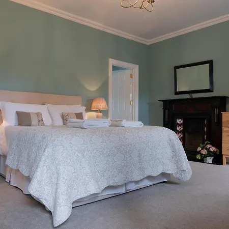 Number 4 Semesterbostad *