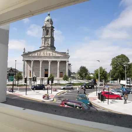 Ferienhaus Number 4 *